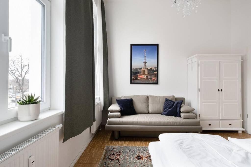 Sc 05 By Rockchair Apartments L Superhost Status L 2 Bedrooms Boxspringbeds Balcony Elevator - Cozy Family & Business Flair Welcomes You! Berlin Kültér fotó