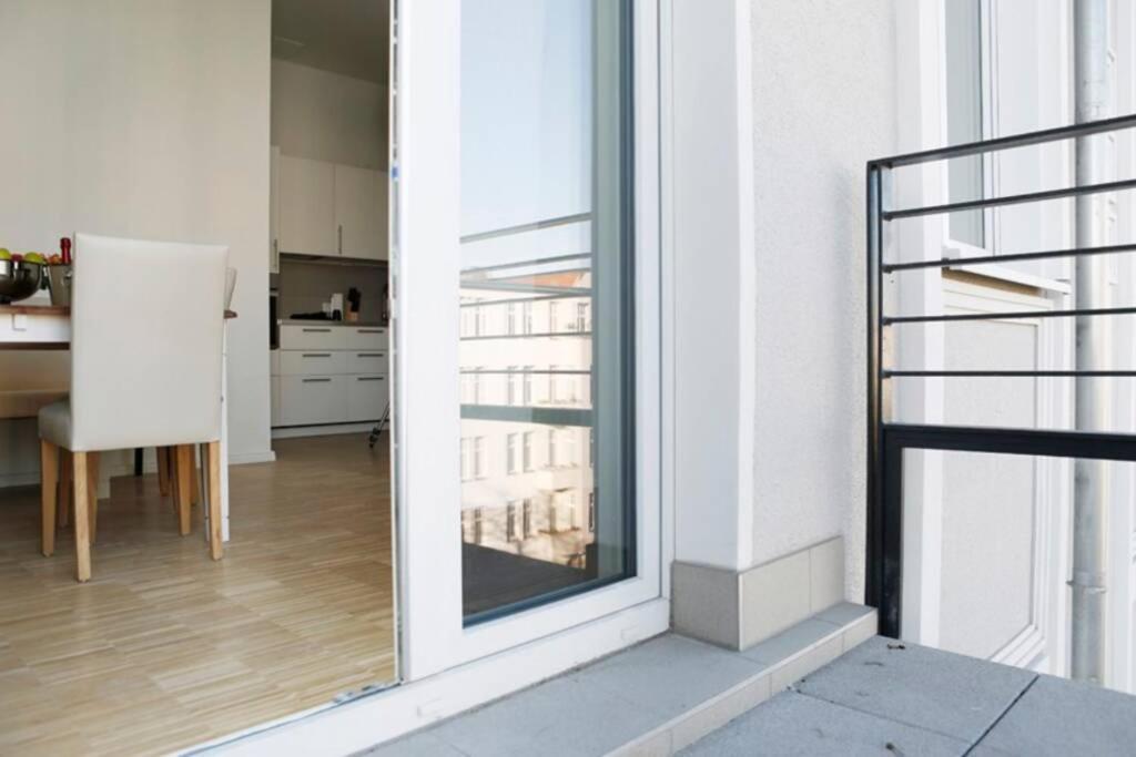 Sc 05 By Rockchair Apartments L Superhost Status L 2 Bedrooms Boxspringbeds Balcony Elevator - Cozy Family & Business Flair Welcomes You! Berlin Kültér fotó