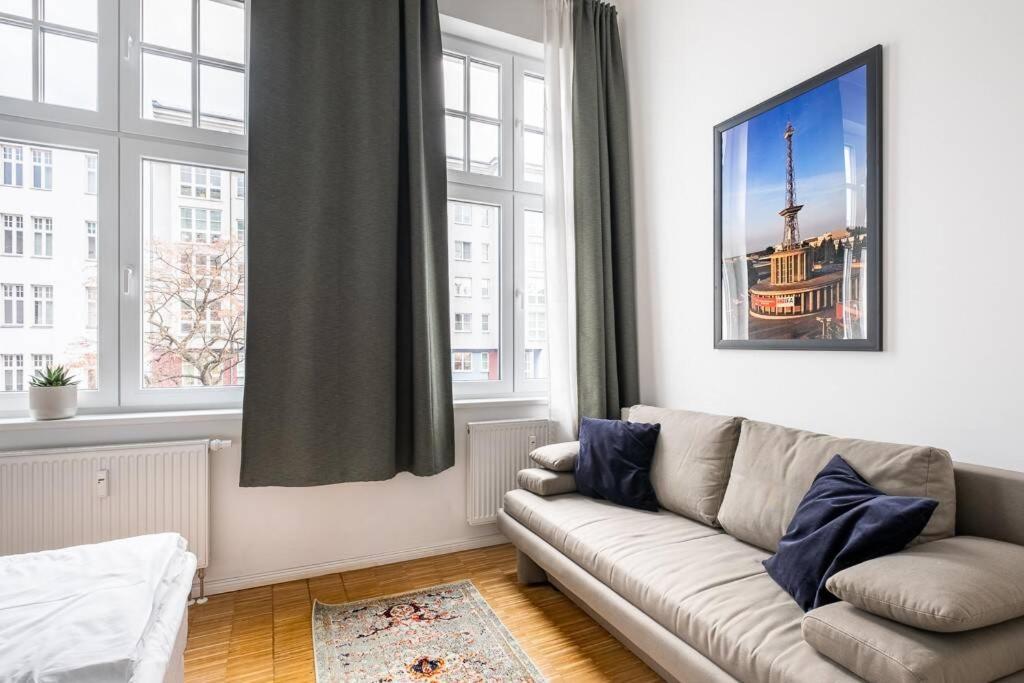 Sc 05 By Rockchair Apartments L Superhost Status L 2 Bedrooms Boxspringbeds Balcony Elevator - Cozy Family & Business Flair Welcomes You! Berlin Kültér fotó